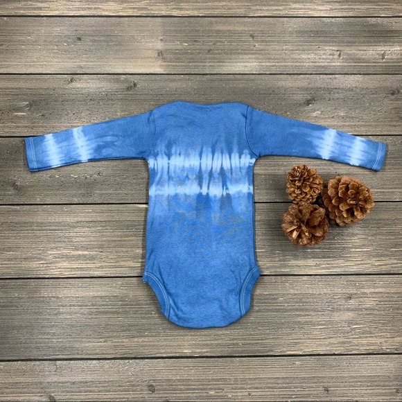💖2/$25💖 Tie-Dye Baby Onesie® / Baby Tie Dye Bodysuit NWOT - Picture 4 of 4